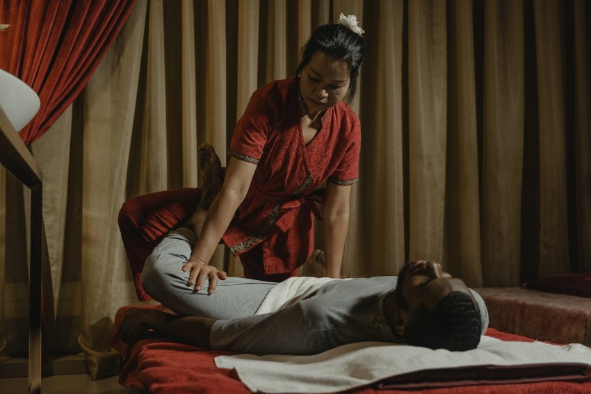 Massage Therapy in Modern Times - Integration of Eastern and Western Techniques