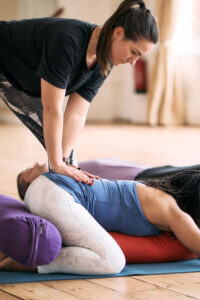best yoga therapy teacher training